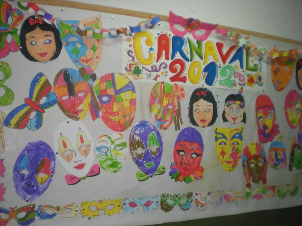 mural carnaval escola