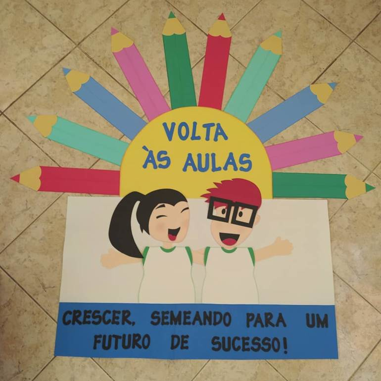 painel volta as aulas colorido educacao