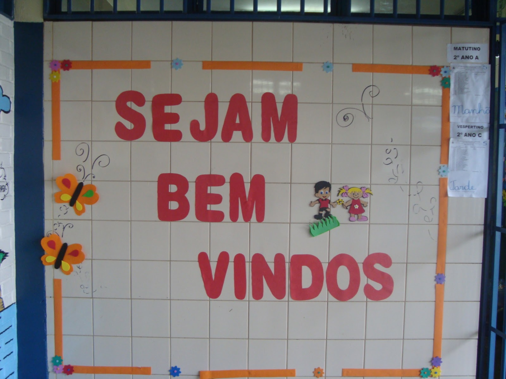 painel volta as aulas letras